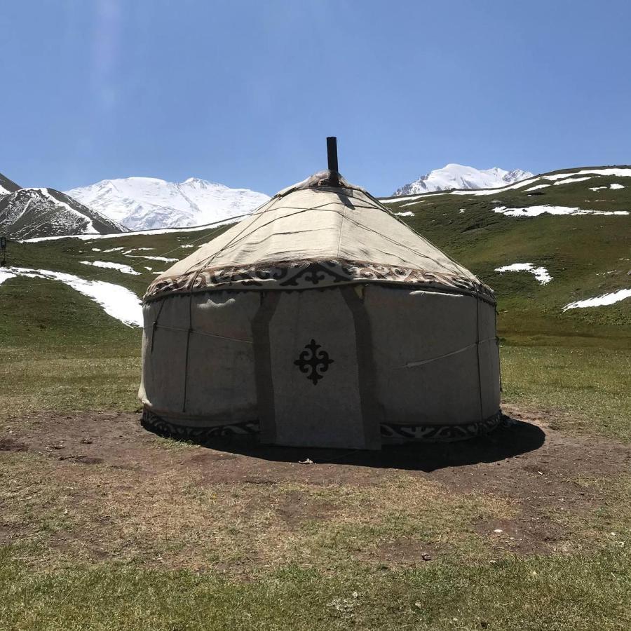 Yurt Camp Lenin Peak Hotel Kara-Kavak Bagian luar foto